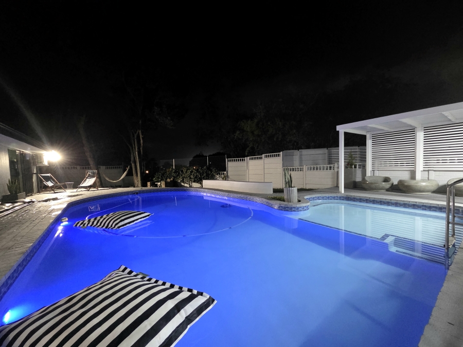 5 Bedroom Property for Sale in Eversdal Western Cape